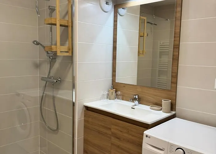 Le Doublaix - Superbe T3 Neuf - Parking Prive - Apartamento *