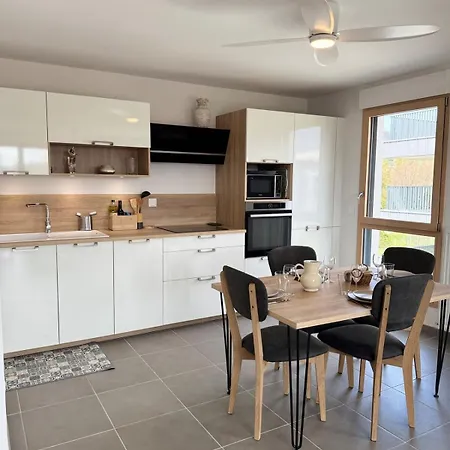 Le Doublaix - Superbe T3 Neuf - Parking Prive - Apartment